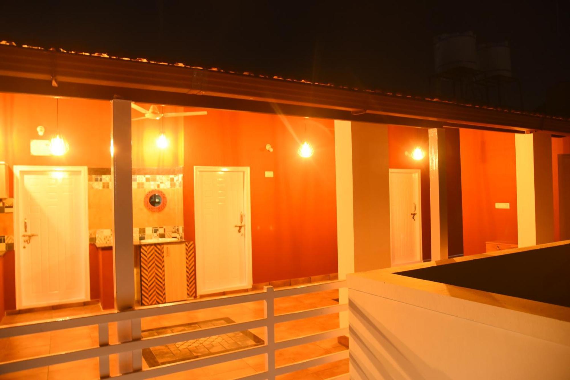 Gubbi Goodu Inn Homestay Chikmagalur Ngoại thất bức ảnh